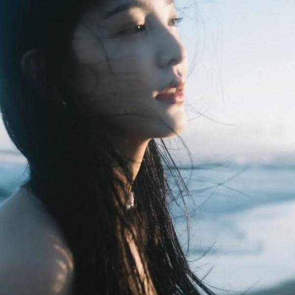 俏女冲冲冲